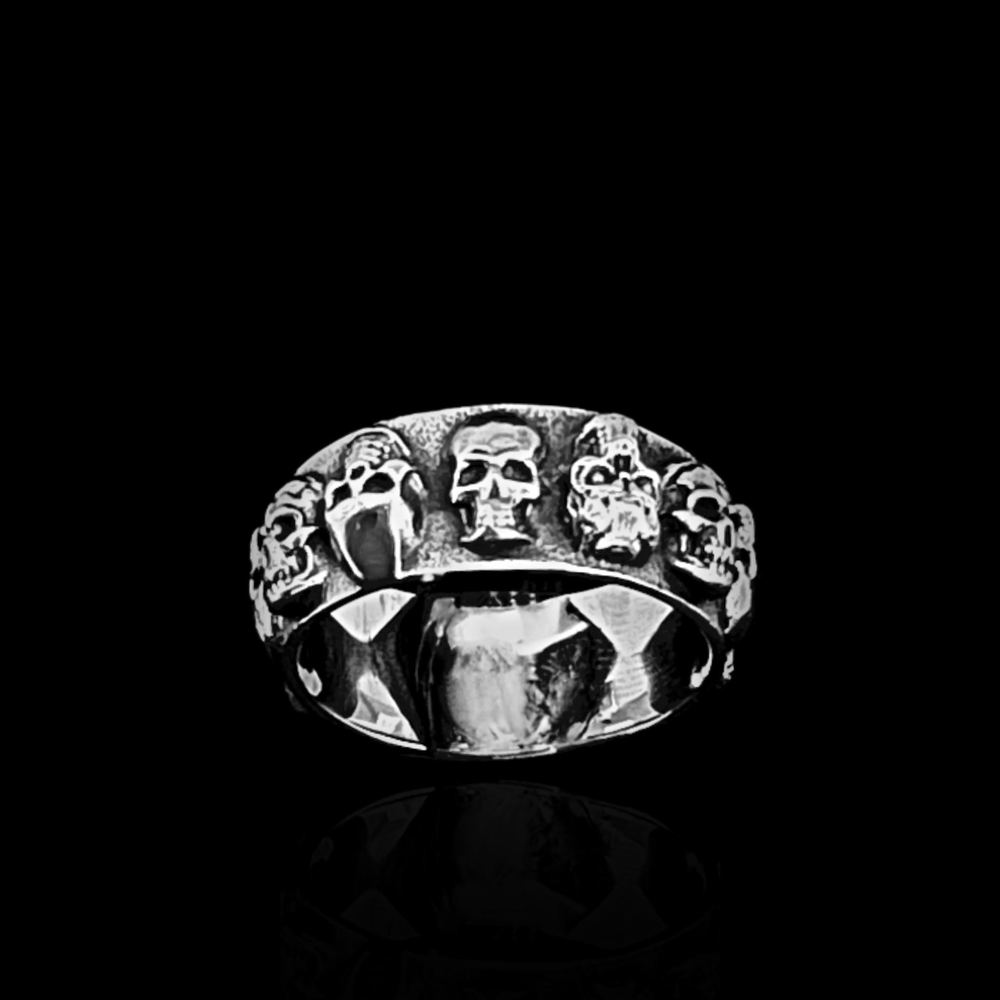 SKULLS